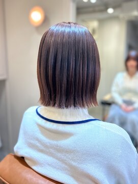 アンリー(Anree) 20代30代40代透明感カラー×外ハネボブ