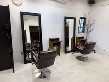 ヘアカラーファクトリーの雰囲気（店内はナチュラルな雰囲気の大人空間＊福岡久留米）