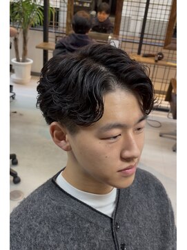 グロウ 博多店(growth) 博多メンズフェザーパーマ