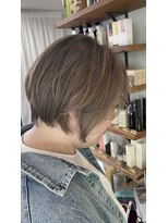ヘアーサロン凛&nbsp;くびれショート　白髪ぼかしハイライト