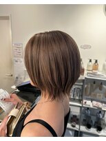 ギネス(Giness)&nbsp;ボブウルフ10/14グレージュ