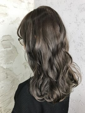 プライズ アイリス 池袋東口店(prize Iris) イルミナカラー/グレージュミディprize池袋naoko