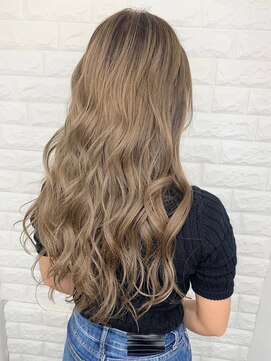 フィーネ(Fi-Ne) 【Fi-Ne 原宿】プルエクステでグラデーション