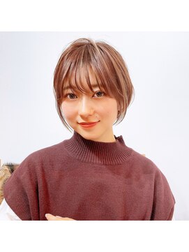 ラナ 渋谷(Lana) 【Chill】大人かわいいホワイトアッシュクールショートパーマ