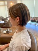 大人ショート_エアリーミディ 黒髪 ホワイトアッシュ
