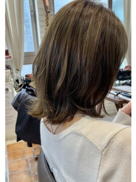 ルチア ヘア ステラ 京都店(Lucia hair stella) くびれレイヤー/オリーブベージュ/グレーベージュ京都河原町