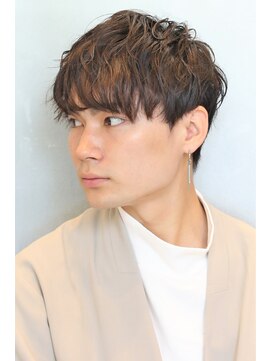 ノイセル(Noisyle) 束感マッシュショート前下がりパーマ