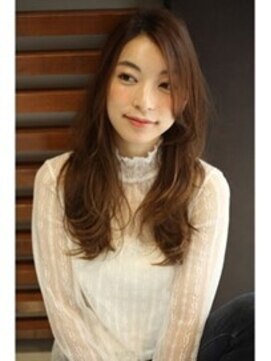 フォルテステラ(FORTE STELLA) 大人女子に人気○ナチュラルロングスタイル