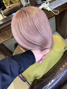 ヘアークリアー 獨協大学前店 ミルクティーピンク