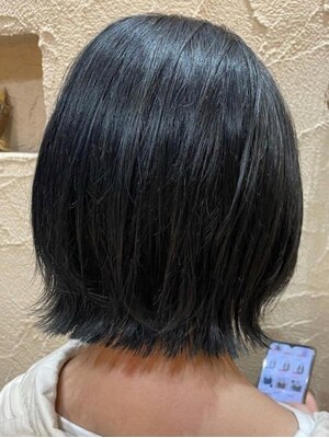 再現性や持ちが良いので毎朝のヘアセットが楽に♪お客様の理想と個性を掛け合わせて美しいフォルムを実現！