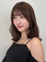 ノイカーム(noi Calm)&nbsp;顔周りレイヤーカットグレージュカラーくびれボブベージュカラー