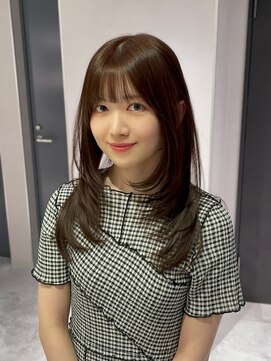 リアン バイ キートス(Lien by kiitos) オリーブベージュ/レイヤーカット/透明感カラー/グレージュ