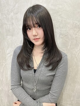 ジル(JiLL.) 大人っぽいレイヤースタイル