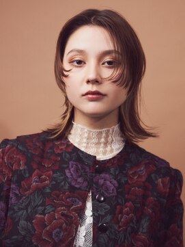 ピークアブー 銀座中央通り(PEEK-A-BOO) ハッシュウルフベージュカラー