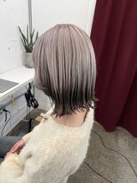 メゾンアメリナンバーツー(Maison Amelie N°2) デザインカラー　ハイトーン　レイヤーボブ　レイヤー