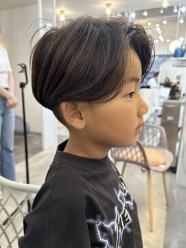 ロミー 本厚木(ROMMY.) キッズカット◎メンズ男の子ショートセンターパート◎ガイルヘア