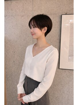 ムーフ(Moof) 丸みショート