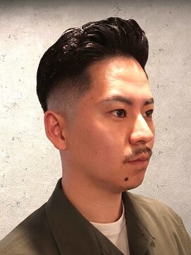 ワンワンオー バーバーショップ 長浜店(@110 BARBER SHOP) ハイフェード×アップバング