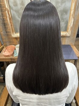 エカム(e-kam)の写真/最新メテオで叶えるオーダーメイド髪質改善◇癖毛もエイジング毛も、シルクのような指通りへ。