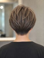 エミヲ 石川町(emiwo)&nbsp;ショート×白髪ぼかしハイライト