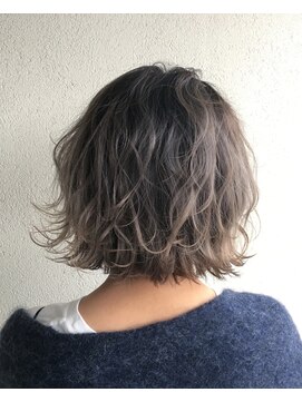 デュオ(DUO) ハイグレージュボブ