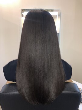 アールサロン アオヤマ(Rr SALON AOYAMA) プラチナミネコラストレート