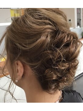 シフォン アップスタイル