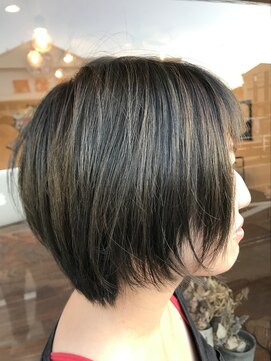 カミリー(Kamily) cool系女子に人気スモーキーマット