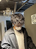 アイズ 海老名(AIZU)&nbsp;ツイストスパイラルパーマ波巻きスパイラルパーマメンズマッシュ