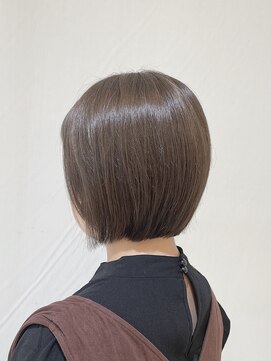 アッシュ 町田駅前通り店(Ash) 【Ash町田駅前通り店　西尾美妃】　うる艶ボブ