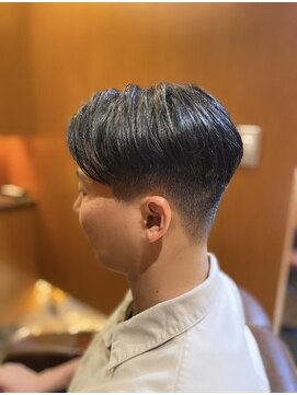 ヘアモード キクチ 銀座店 愛されモテ・ツーブロック センター 理容室