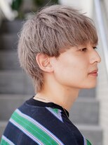 ライラ(Lyla)&nbsp;新生活を迎える貴方へオススメしたい！ブリーチ1回シルバージュ