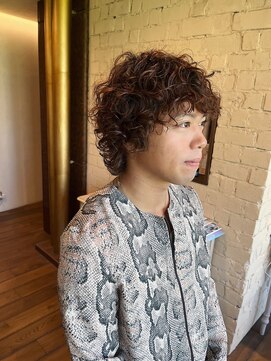 トローノ 栄(TRONO) メンズパーマ