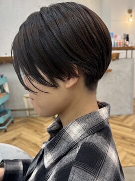 ロミー 本厚木(ROMMY.) 刈り上げハンサムショート似合わせブルーカラーマッシュ本厚木