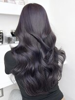 シイム(CYM)&nbsp;艶髪ウェーブ/透明感/グレージュ/レイヤーカット