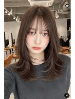 レス(Les.)&nbsp;ミディアムレイヤーバタフライカットハッシュカットダークグレー