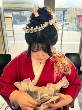 グランドール(Grandoll) プリンセス風アップスタイル【小倉北区神岳】