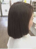 シナモンベージュで大人かわいいワンカールラウンドボブディ