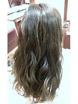 キー(key) グレーアッシュ