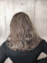 シュプバイトゥーミー(sup.by tomee)&nbsp;パールグレージュ【担当 末吉】