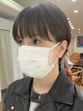 ノラキチジョウジ(NORA KICHIJOJI) #ショートヘア#マッシュショート#耳掛けショート#赤味#くびれ