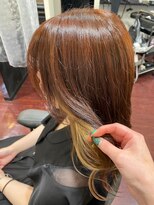 ローレン(LOREM)&nbsp;インナーカラー/レイヤーカット/ニュアンスカラー/大人可愛い/冬