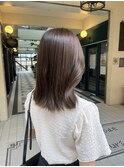 くびれミディアムヘア