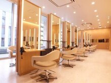 ユニックス Mark Is みなとみらい店(UNIX)の雰囲気（開放感ある大きな窓でリラックスした時間が過ごせます）