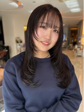 ヤヨイブレインズフェアリー(YAYOI BRAINS fairy) 暗め質感ブラウンの小顔レイヤー☆