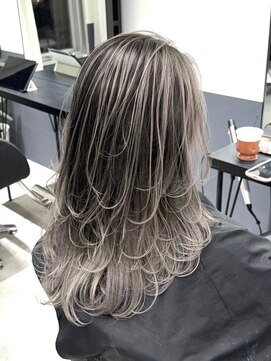 シエラ 心斎橋(CIERA.) バレイヤージュセミロングミディアムヘアショートウルフカット