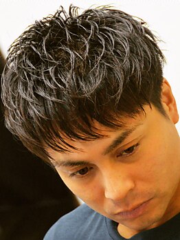 ヘアーワークス クールの写真/【メンズ専門BARBER】ビジネスシーンやプライベート、どちらでもキマるスタイルを創ってくれるメンズサロン