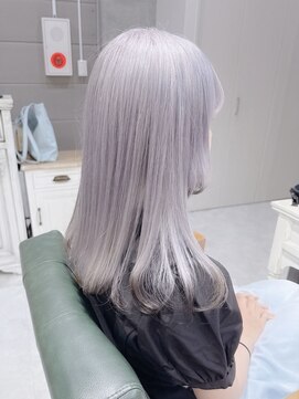 エンドカラーブラック/ホワイトシルバーカラー