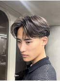 テーパーフェードニュアンスパーマ刈り上げセンターパートメンズ