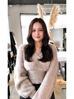 ジゼラ(GISELA) レイヤーカット ブリーチなし透明感カラー くびれヘア